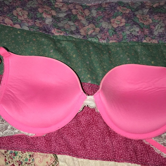 VS bra - Picture 2 of 4